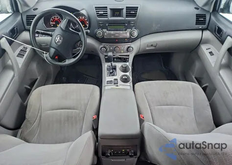 2011 Toyota Highlander Base из США, поврежденный, VIN 5TDZK3EH1BS049709